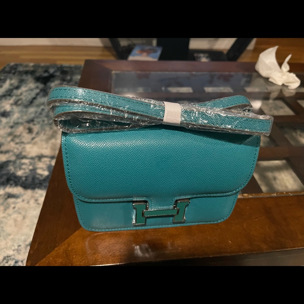 Beautiful unbranded constance